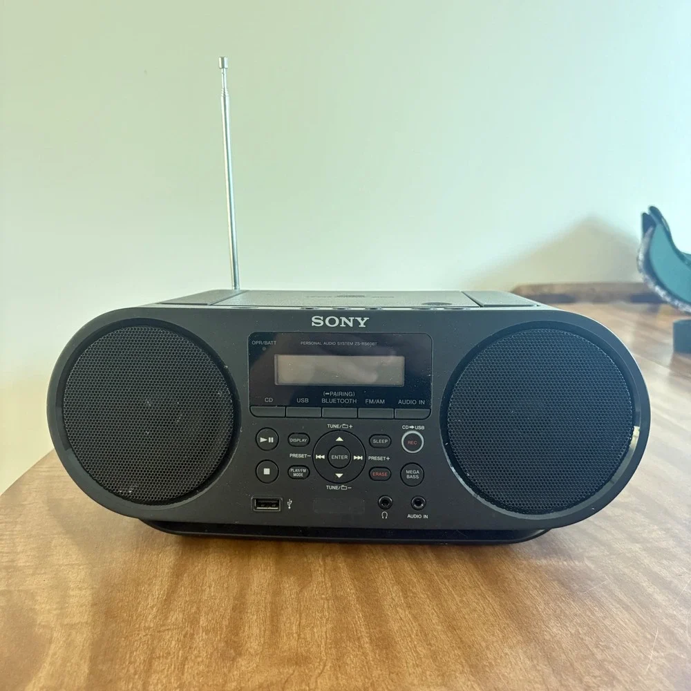 Sony Personal Audio System ZS-RS60BT Bluetooth CD USB AM/FM Radio Boombox Black